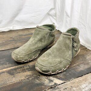 Skechers Womens Size 11 Green Zappiest Suede Zip Up Relaxed Fit Boots 49590W
